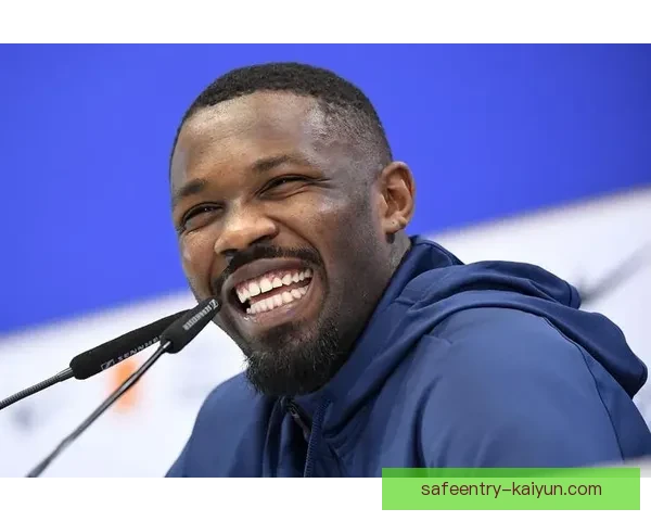 小图拉姆展现惊人速度,状态回暖成为赛场闪电的新宠 小图拉姆展现惊人速度,状态回暖成为赛场闪电的新宠