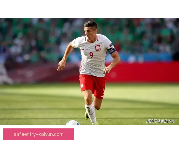 斯洛伐克什克里尼亚尔铁卫状态回暖，展现出色防守能力